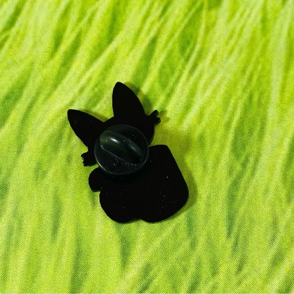 JiJi hot kitty coffee mug lapel pin KiKi’s Delivery service